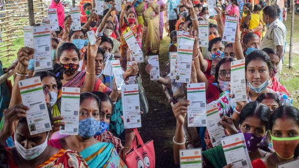 আধার কার্ড নিয়ে বড় আপডেট! পরিবর্তন হল এই সমস্ত নিয়মের, না জানলেই বিপদ