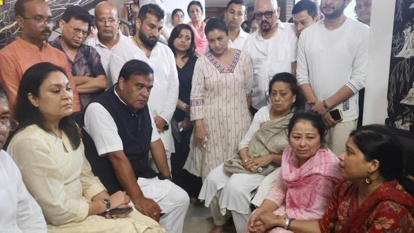 জুবিন গর্গের কি খুনই হয়েছে? কী দাবি করলেন অসমের মুখ্যমন্ত্রী হিমন্ত বিশ্বশর্মা! চার্জশিট জমা ৮ ডিসেম্বরের মধ্যে