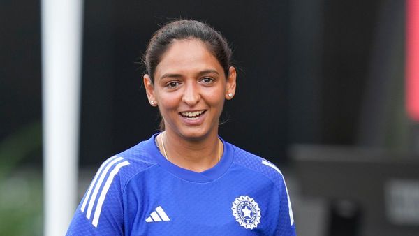 হরমনপ্রীত কি পারবেন কপিল হতে? ফের এক নতুন গৌরবের দ্বারপ্রান্তে ভারতীয় ক্রিকেট