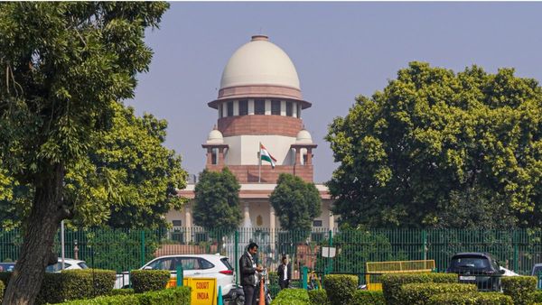 বিল পাসের জন্য রাজ্যপালদের কোনও সময়সীমা বেঁধে দেওয়া যাবে না! জানিয়ে দিল সুপ্রিম কোর্ট