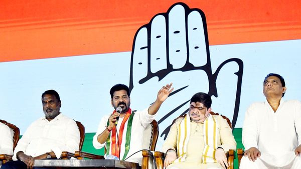 বিহারে হারলেও তেলঙ্গানায় উপনির্বাচনে জয় পেল কংগ্রেস