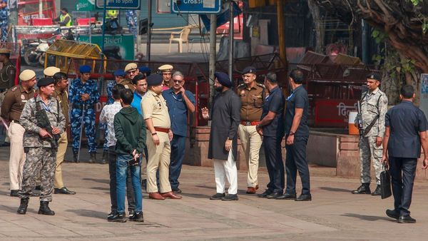 কলকাতা আইএসআইয়ে গ্রাফিতির সঙ্গে বিস্ফোরণের যোগ! গঠিত হল তদন্ত কমিটি