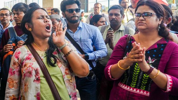 একাদশ-দ্বাদশের পর এবার নবম-দশম! সন্ধ্যায় প্রকাশিত হতে চলেছে SSC-এর ফলাফল