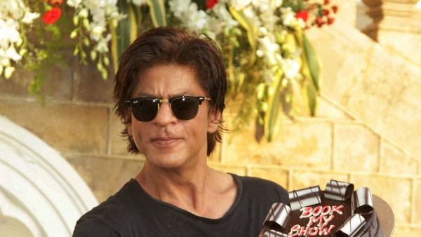 শাহরুখ খান জীবনের প্রথম ছবিতে কত টাকা পারিশ্রমিক পেয়েছিলেন? ফাঁস করলেন এক বন্ধু