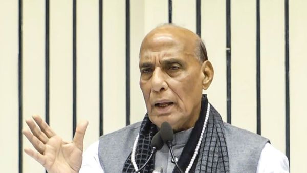 'সিন্ধ প্রদেশ ফের ফিরতে পারে ভারতে', সীমান্ত বদলে যাওয়ার কথা শোনালেন রাজনাথ সিং