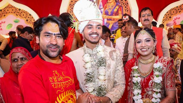 গণবিবাহের আসরে সাতপাকে বাঁধা পড়লেন মধ্যপ্রদেশের মুখ্যমন্ত্রীর পুত্র