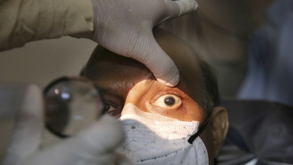 প্রতি ৬৫,০০০ মানুষের জন্য ১ জন চক্ষু বিশেষজ্ঞ রয়েছেন ভারতে! কেন এই হাল? ফাঁস করল দিল্লি AIIMS