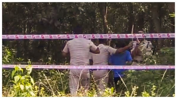 ঠাকুমার সাথে ঘুমিয়ে থাকা ৪ বছরের শিশু কন্যাকে অপহরণ ও নির্যাতনের অভিযোগে তারকেশ্বরে চাঞ্চল্য