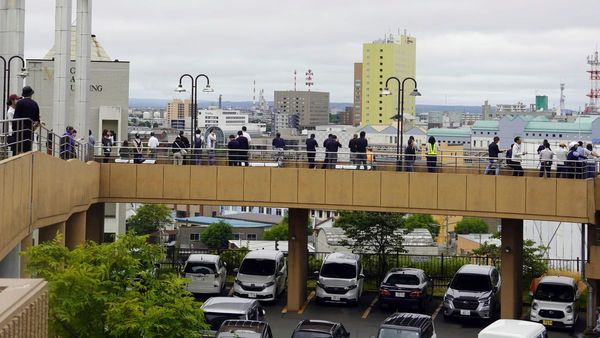 জাপান কাঁপল ৭.৬ মাত্রার ভূমিকম্পে, জারি সুনামি সতর্কতা