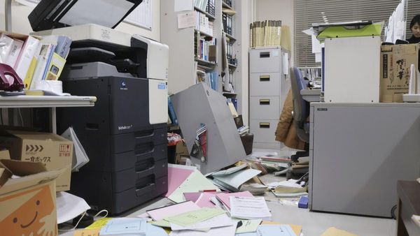 মাত্র চার দিনের ব্যবধান! ফের কেঁপে উঠল জাপান, রিখটার স্কেলে মাত্রা ৬.৭, সুনামি সতর্কতা জারি