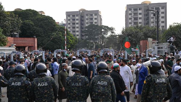 বাংলাদেশে খুন দীপু দাসের হত্যাকারীদের বিরুদ্ধে কঠোর পদক্ষেপ করুক ইউনূস সরকার, কড়া বার্তা দিল ভারত