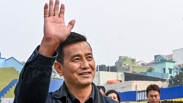 খেলার ইভেন্টে রাজনৈতিক নেতাদের গুরুত্ব কমানোর পক্ষে সওয়াল ভাইচুংয়ের, সরব যুবভারতী কাণ্ড নিয়েই