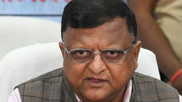 কাল থেকেই নির্বাচন কমিশনের সিইও দফতরে মোতায়েন হচ্ছে কেন্দ্রীয় বাহিনী, সবুজ সঙ্কেত দিল কেন্দ্র