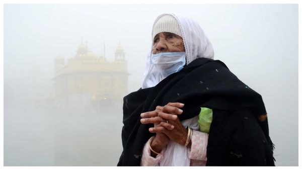 ৯ ডিসেম্বর থেকে দেশজুড়ে শৈত্যপ্রবাহ ও ঘন কুয়াশার সতর্কতা, উত্তর ও পশ্চিম ভারতে নামছে তাপমাত্রার পারদ