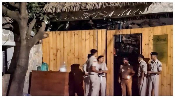 অগ্নিকাণ্ডের মাঝেই থাইল্যান্ডে যাওয়ার টিকিট, মালিকরা কি অপরাধ ঢাকতেই পালানোর চেষ্টা করলেন? জানুন