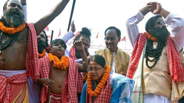 ব্রিগেডে লক্ষ কণ্ঠে হরিনাম সংকীর্তনের আয়োজনের নেপথ্যে তৃণমূল? খোঁচা দিতে ছাড়ল না বিজেপি