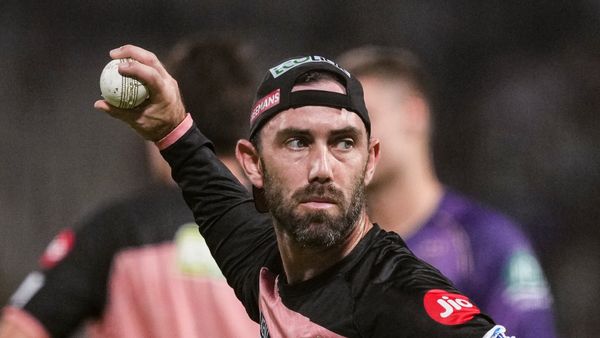 আইপিএল নিলামে ২ কোটি টাকা বেস প্রাইস ৪৫ জন ক্রিকেটারের, নাম লেখালেন না ম্যাক্সওয়েল ও মঈন