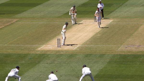 দুই দিনেই মেলবোর্ন টেস্টে অস্ট্রেলিয়াকে হারাল ইংল্যান্ড, চর্চায় এমসিজির পিচ