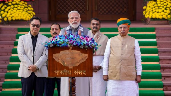 নাটক না করে কাজ হোক, স্লোগানের চেয়ে গুরুত্বপূর্ণ নীতি, বিরোধীদের কড়া বার্তা মোদীর