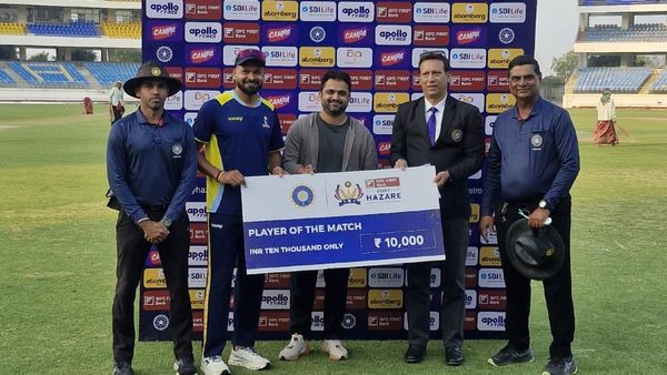 মুকেশের ৫ শিকার, অভিষেকের শতরান, অনুষ্টুপ ও শাহবাজের হাফ সেঞ্চুরি, বিজয় হাজারে ট্রফিতে চণ্ডীগড়কে হারাল বাংলা