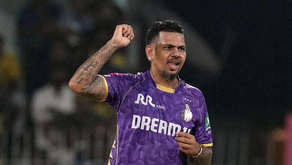 বিশ্বের প্রথম বোলার হিসেবে টি২০-তে ৬০০ উইকেট নিলেন নারিন, উচ্ছ্বসিত নাইট রাইডার্স