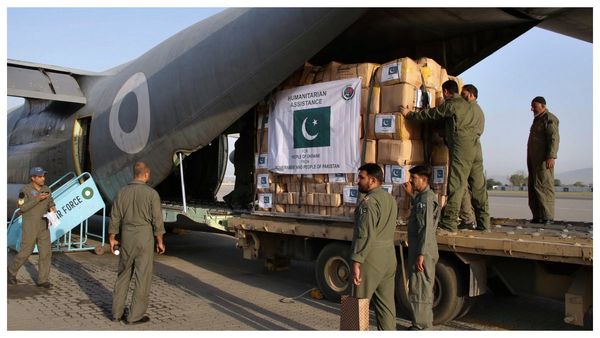 ৩৬ ঘণ্টায় ৮০টি ড্রোন, 'অপারেশন সিঁদুরে' নুর খান ঘাঁটিতে ভারতীয় হামলার কথা স্বীকার করল পাকিস্তান