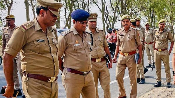 ৮ বছরের শিশুকে নির্মম হত্যা! উপড়ে ফেলেছে চোখ, দেহের সাথে চিপসের প্যাকেট, স্তম্ভিত গোটা দেশ