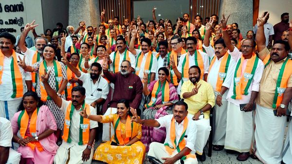 এবার বিজেপির টিকিটে ভোটে লড়ছেন 'সোনিয়া গান্ধী'! জানেন কোন রাজ্যে?