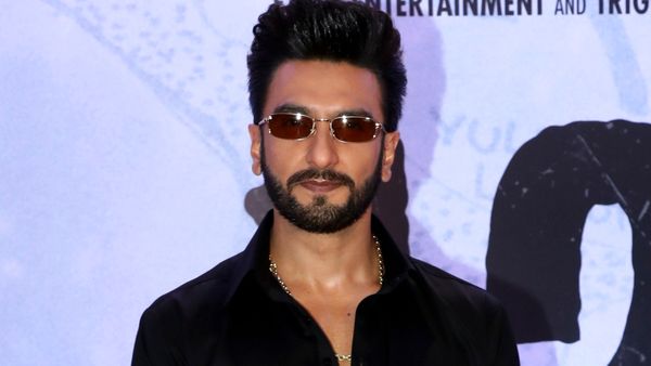 সইফ আলির ছুরিকাঘাত থেকে রণবীরের কান্তরা মিমিক্রি, ২০২৫-এ বিনোদন জগতের সবচেয়ে বড় বিতর্ক কোন গুলি? জানুন