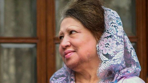 ব্রেকিং: দীর্ঘ রোগভোগের পর মৃত্যু, প্রয়াত প্রাক্তন প্রধানমন্ত্রী খালেদা জিয়া, শোকস্তব্ধ বাংলাদেশ