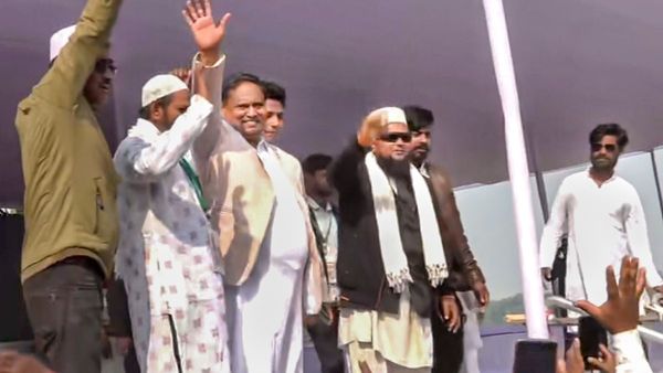 বাবরি মসজিদ বিতর্কে হুমায়ুন কবিরের বিরুদ্ধে এফআইআর করার আর্জি বিশ্ব হিন্দু পরিষদের