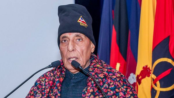 'চাইলে আরও অনেক কিছু করতে পারতাম', অপারেশন সিঁদুর নিয়ে ফের কড়া মন্তব্য প্রতিরক্ষামন্ত্রী রাজনাথের