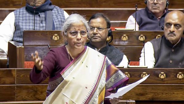 আয়ুষ্মান ভারত কার্যকর না করে বাংলার গরিব মানুষকে বিনামূল্যে চিকিৎসা থেকে বঞ্চিত করেছে রাজ্য সরকার, তোপ নির্মলার