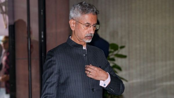 প্রয়াত খালেদা জিয়াকে শ্রদ্ধা জানাতে ঢাকা যাচ্ছেন বিদেশমন্ত্রী এস জয়শঙ্কর