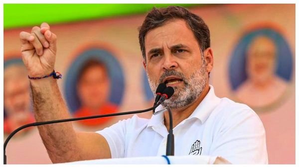 ন্যায়ের দাবিতে দিল্লিতে সরব উন্নাও ধর্ষিতা, রাহুল গান্ধীর সঙ্গে সাক্ষাৎ