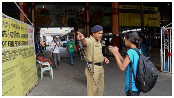 আধার প্রমাণীকৃত আইআরসিটিসি যাত্রীদের জন্য বড় সুখবর, ভারতীয় রেলে টিকিট বুকিংয়ের সময়সীমায় বড়সড় বদল