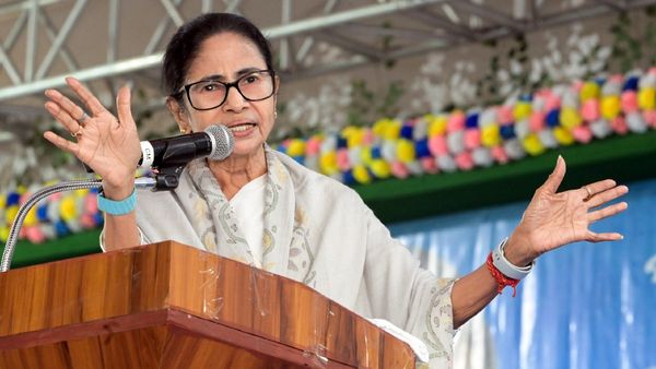 কৃত্রিম বুদ্ধিমত্তায় বড় দুর্নীতি চলছে এসআইআরে, দিল্লিতে কমিশন দফতর ঘেরাওয়ের হুঁশিয়ারি দিয়ে বড় দাবি মমতার