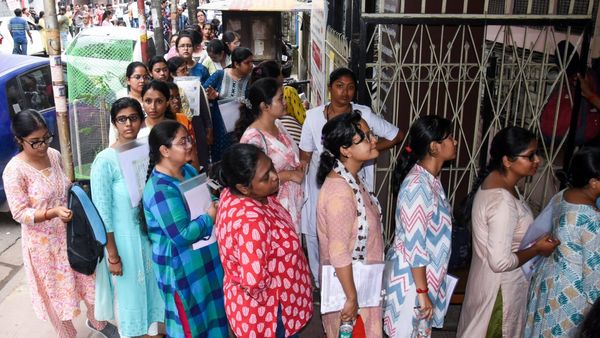 ২৩ হাজার ২১২টি শূন্যপদ, নবম ও দশম শ্রেণির শিক্ষক নিয়োগে ইন্টারভিউয়ের তালিকা প্রকাশ এসএসসির