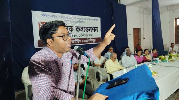 আরজি কর আন্দোলনের অন্যতম মুখ অনিকেত মাহাতোর WBJDF থেকে পদত্যাগ