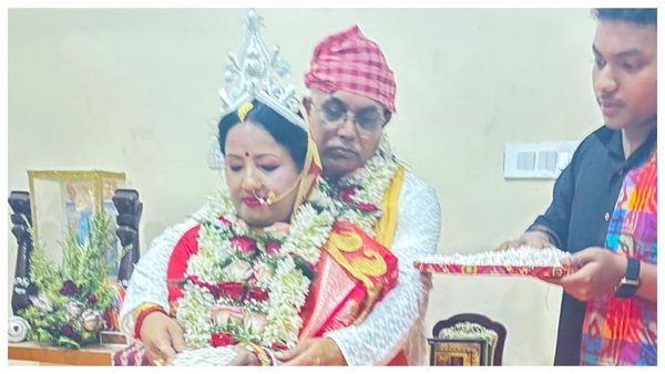 দাম্পত্য নিয়ে কুৎসার অভিযোগ, সাইবার সেলের দ্বারস্থ দিলীপ ঘোষের স্ত্রী