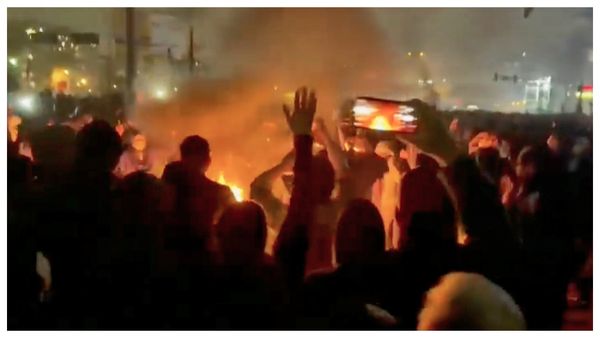 বিক্ষোভকবলিত ইরান থেকে ভারতীয়দের দেশে ফেরানোর প্রক্রিয়া কাল থেকেই শুরু করবে সরকার