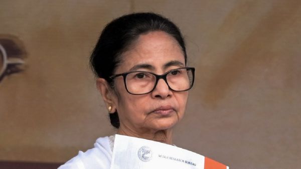 পরিযায়ী শ্রমিকদের বাংলায় ফিরতে বললেন মমতা, রাজ্যে অস্থিরতা তৈরির প্রচেষ্টা রোখারও আহ্বান