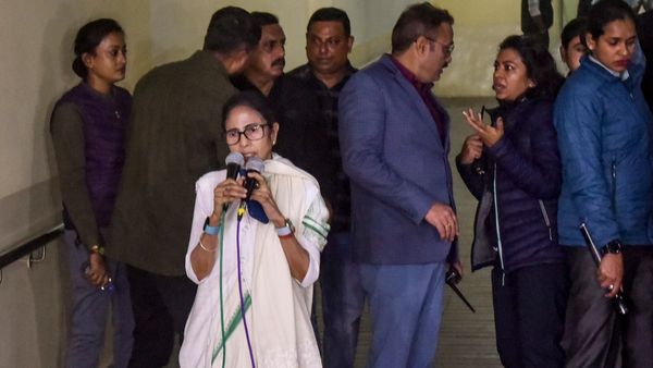 কাল প্রতিবাদ মিছিলে হাঁটবেন মমতা, তীব্র সমালোচনায় শমীক