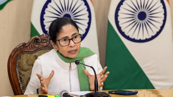 মমতার মন্তব্যে রুষ্ট সেনাবাহিনী, রাজ্যপালের হস্তক্ষেপ চাইল ইস্টার্ন কমান্ড