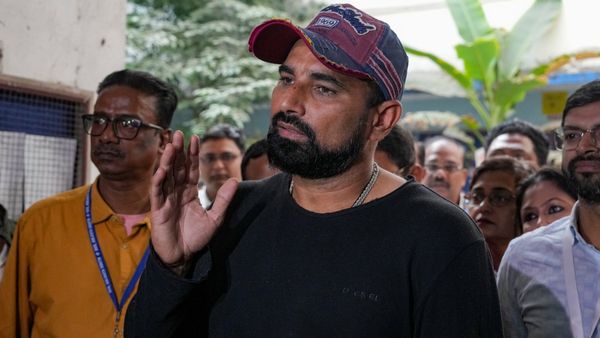 এসআইআর কারও ক্ষতির জন্য নয়, শুনানিতে অংশ নিয়ে বেরিয়ে মন্তব্য মহম্মদ শামির