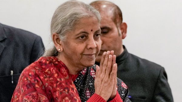 বিরল ঘটনার সাক্ষী থাকবে সংসদ, বাজেট পেশ হবে রবিবার