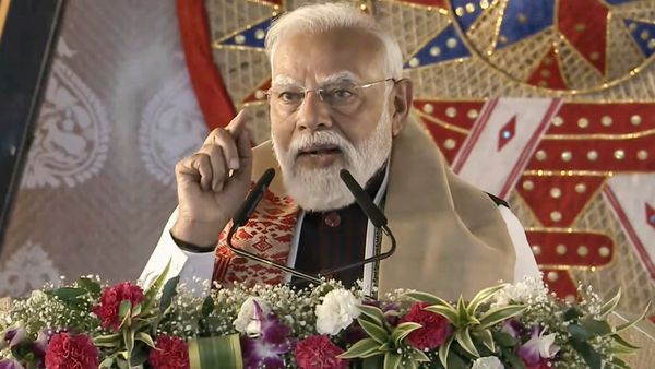 'সিঙ্গুরের পবিত্র ভূমিকে প্রণাম'! বাংলায় BJP এলে ‘এক জেলা এক প্রোডাক্ট’ স্কিম হবে, ঘোষণা করলেন মোদী