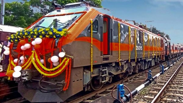 স্লিপারে আর RAC নয়, পেমেন্টেও পরিবর্তন! বড় ঘোষণা রেলের, কবে থেকে? আর কী কী বদলাচ্ছে?