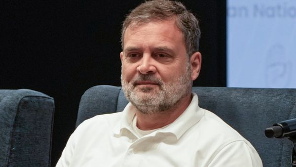 BMC ভোটগণনায় গেরুয়া জোটের দাপট! 'ভোট চুরি একটি দেশ বিরোধী কাজ', নির্বাচন কমিশনকে কটাক্ষ রাহুল গান্ধীর