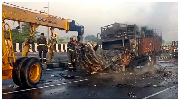 প্রতি ঘণ্টায় একজনের মৃত্যু! উল্টো পথে যান চালানো এখন ভারতীয় রাস্তায় ‘আত্মঘাতী' অপরাধ